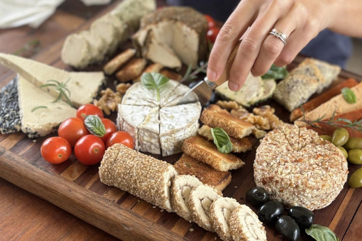 Macanudo Plant-Based Specialty Board